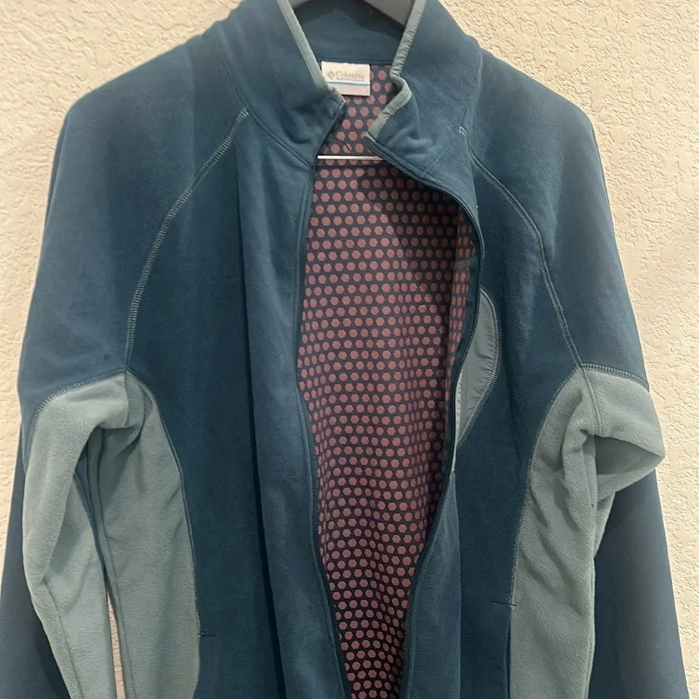 Columbia Men’s medium zipper sweater NWT